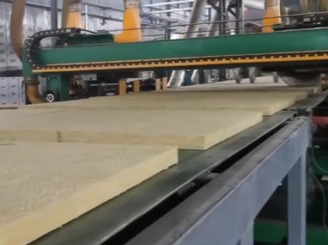 岩棉板生产
