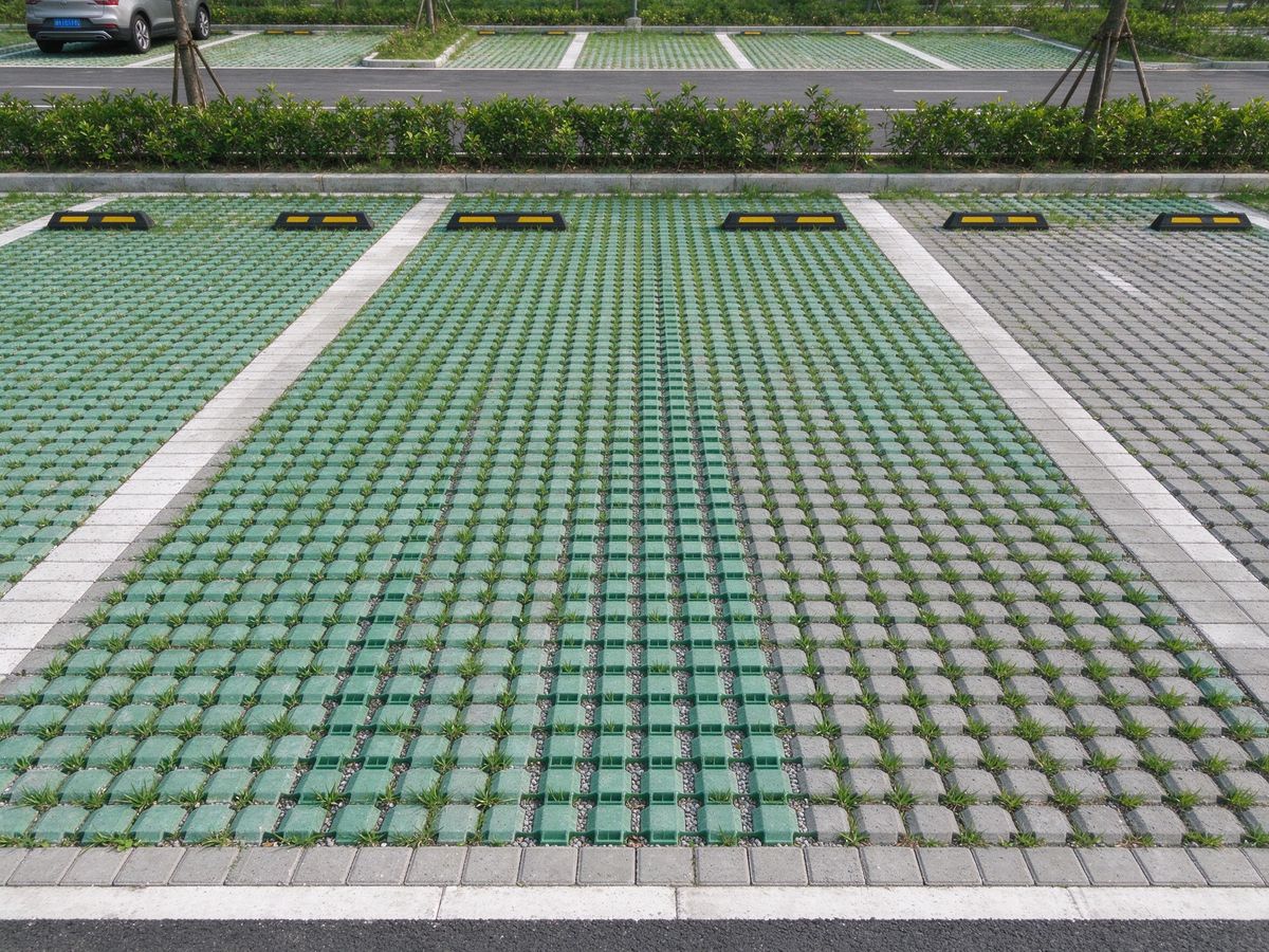 植草格透水混凝土停车场